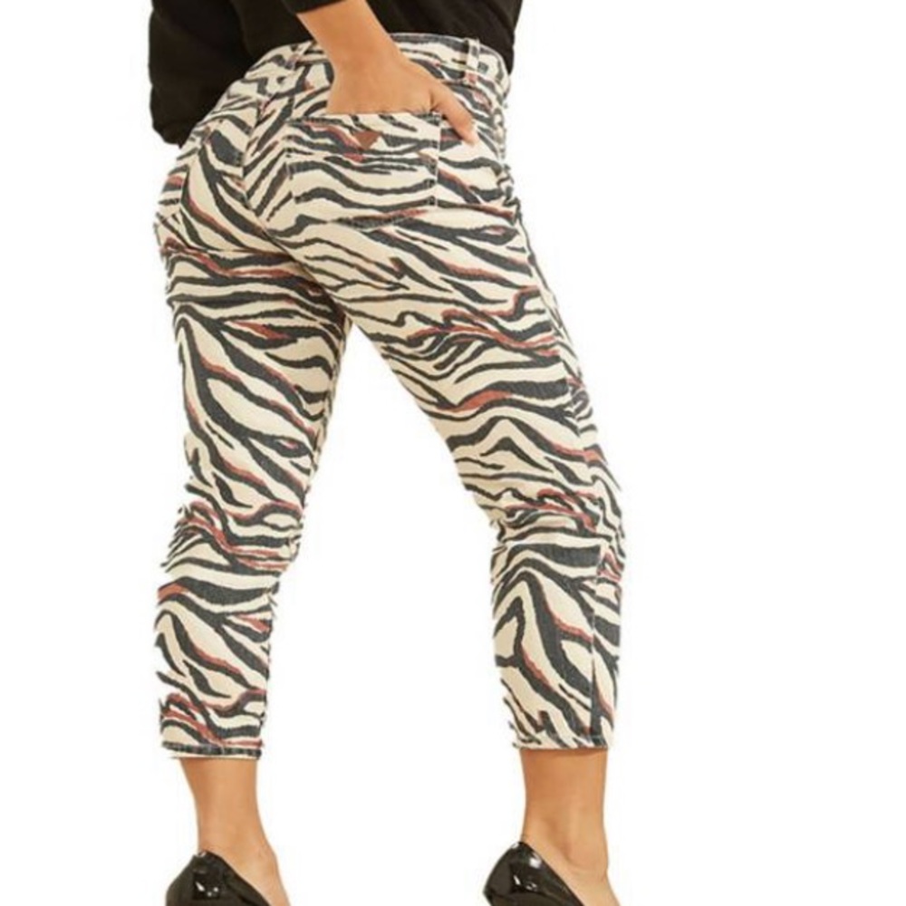 NWT Guess Women’s 90’s High Rise Skinny Jeans Cropped Leg Animal Print, …